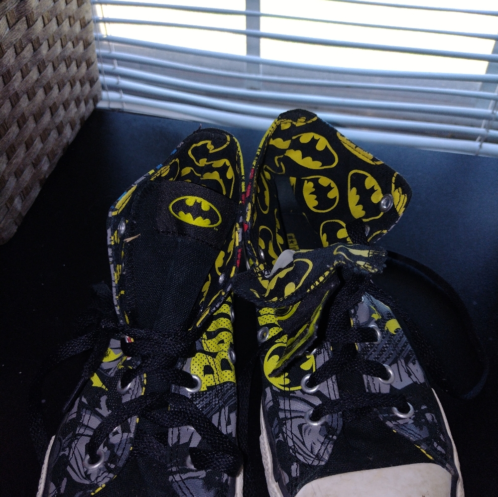 Batman Converse - Picture 6 of 7